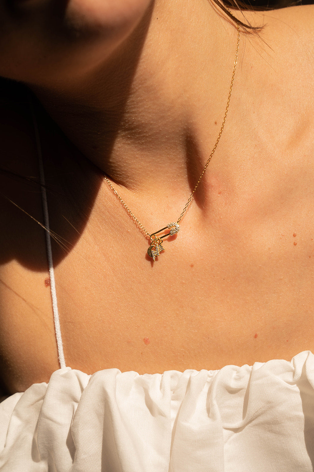 STELLAR CLIP COLLIER