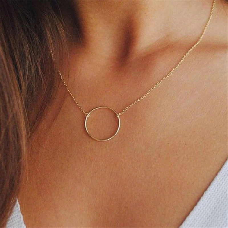 CIRCLE NECKLACE