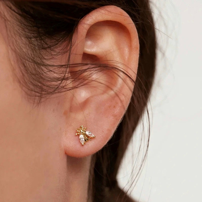 QUEEN BEE STUDS