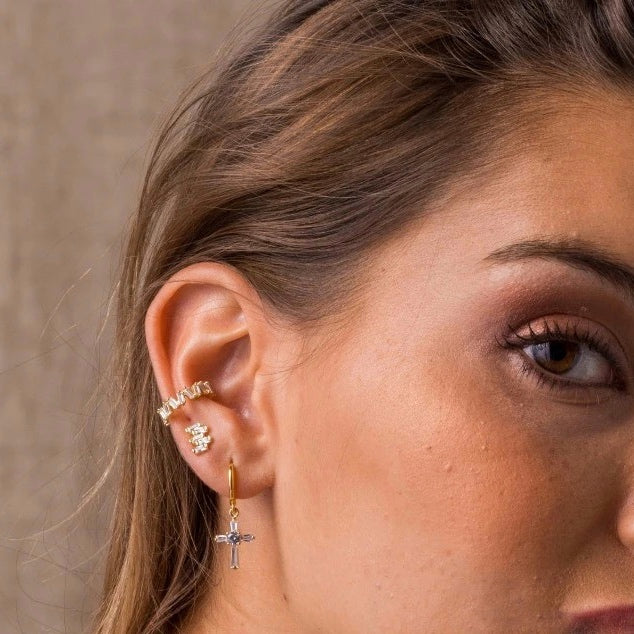 DIAMOND EARCUFF
