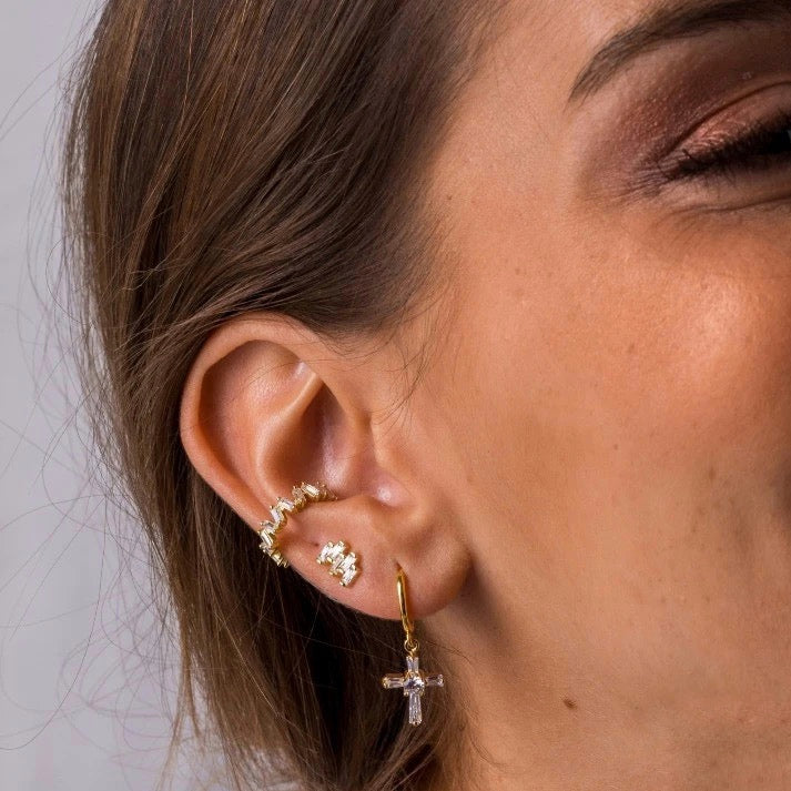 DIAMOND EARCUFF