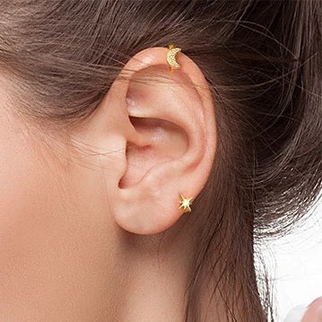 SMALL MOON HOOP PIERCING