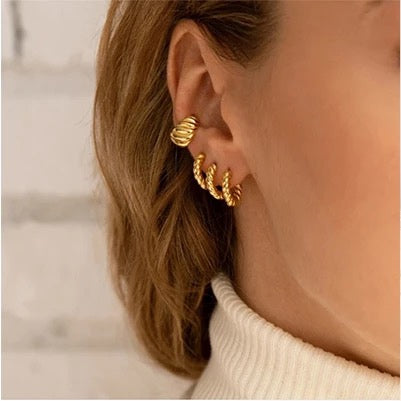 ELISE HOOPS