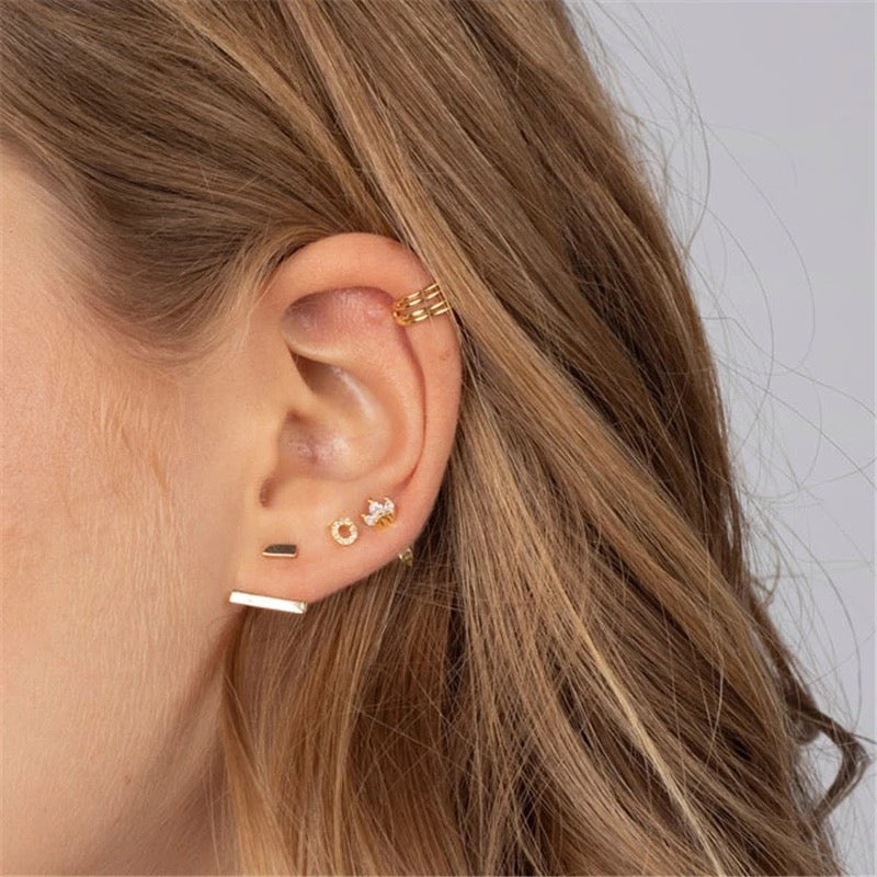 CLAUDE EARCUFF